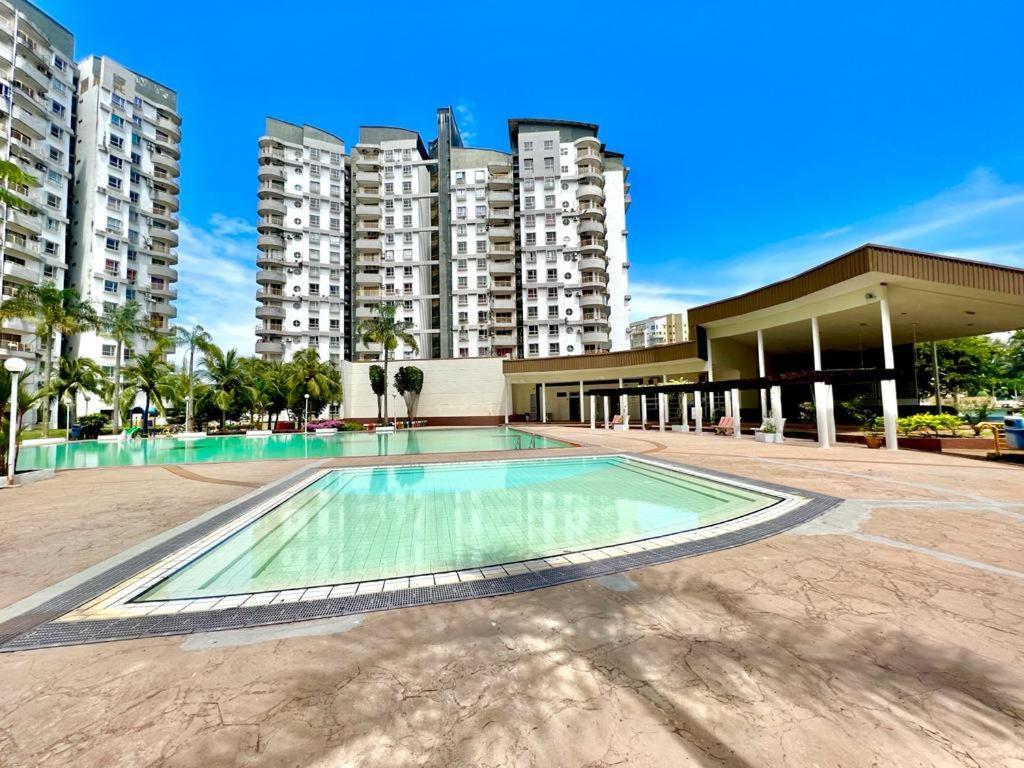 Maya Apartment Bay View Villas Port Dickson Exterior foto